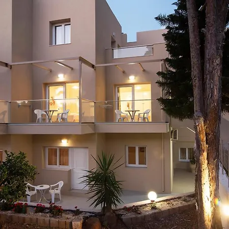 Blue Sky Apartments Apartment *